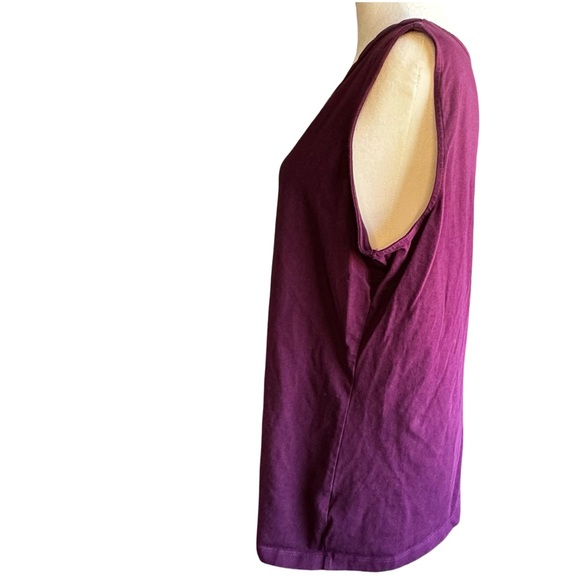 Sleeveless Burgundy T-Shirt Sz XL - Picture 4 of 14